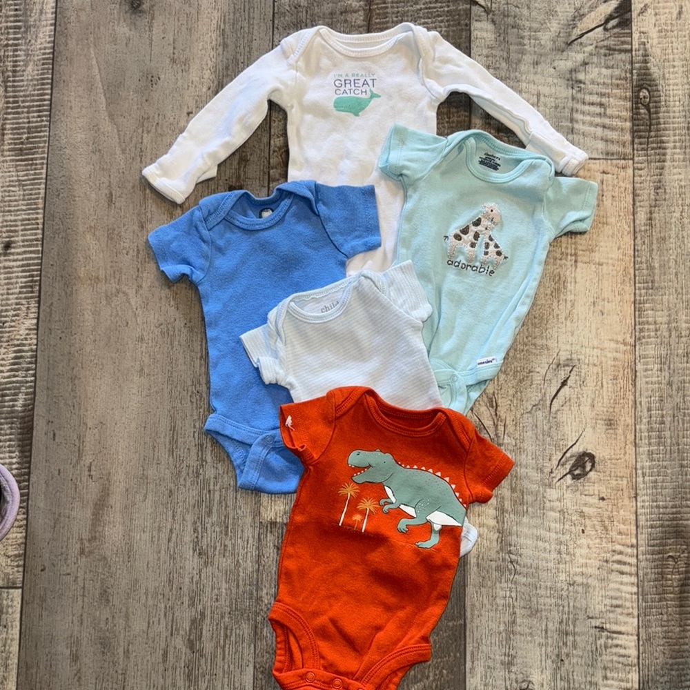 LOT‎ OF 5 NEWBORN BABY BOY  Bodysuits